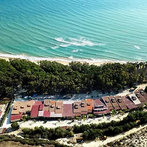 Eraclea Minoa Village İtalya